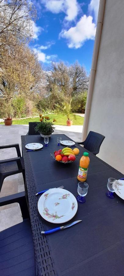 Villa Sandrine, Confortable Et Cosy Proche D'Aix En Provence Meyrargues Kültér fotó